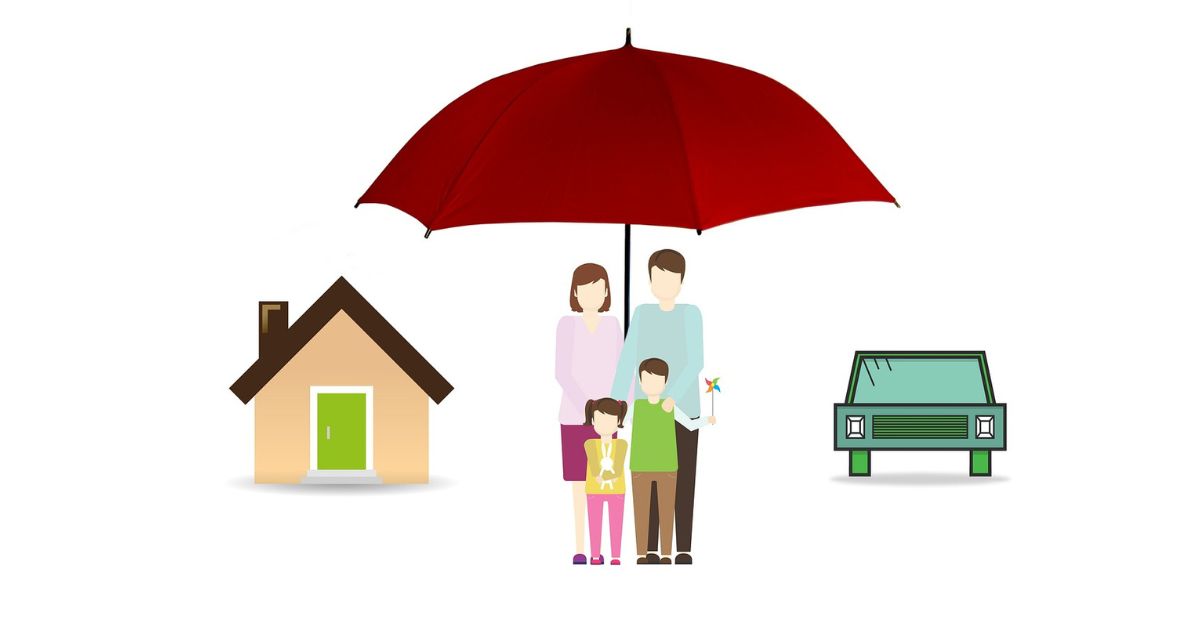 Which is better, mutual funds or insurance?